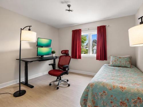 47 Forest Road, Dartmouth, NS - Indoor Photo Showing Bedroom