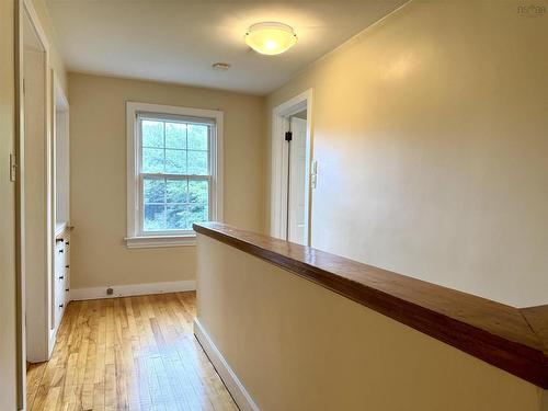 5 Elmwood Drive, Amherst, NS - Indoor Photo Showing Other Room