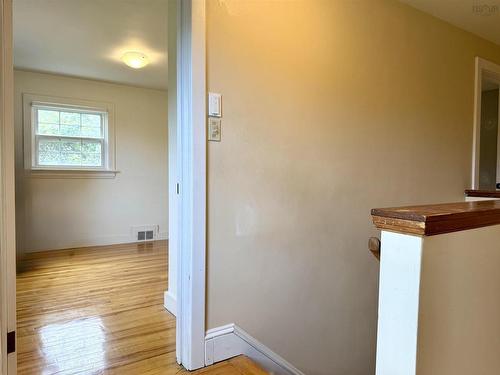5 Elmwood Drive, Amherst, NS - Indoor Photo Showing Other Room
