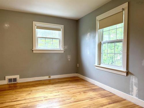 5 Elmwood Drive, Amherst, NS - Indoor Photo Showing Other Room