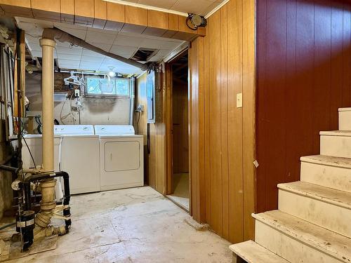 5 Elmwood Drive, Amherst, NS - Indoor Photo Showing Laundry Room