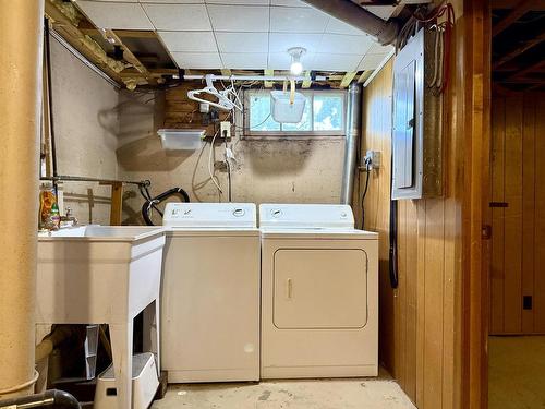 5 Elmwood Drive, Amherst, NS - Indoor Photo Showing Laundry Room