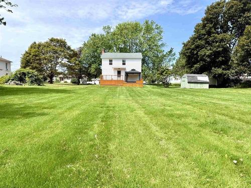 5 Elmwood Drive, Amherst, NS - Outdoor