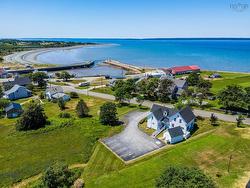 3300 Highway 1 Belliveaus Cove, NS B0W 2J0
