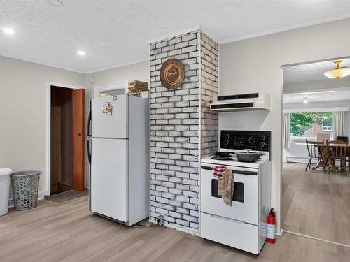 191 Oakdene Avenue, Kentville, NS - Indoor Photo Showing Kitchen