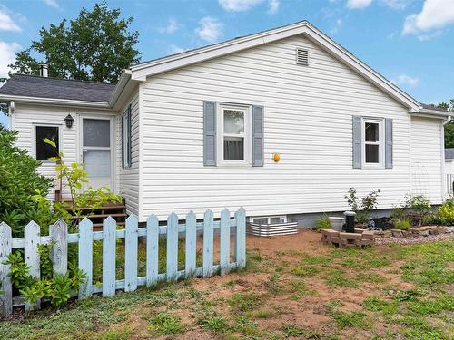 191 Oakdene Avenue  Kentville, NS B4N 2C3