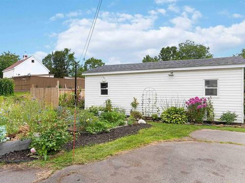 191 Oakdene Avenue, Kentville, NS - Outdoor