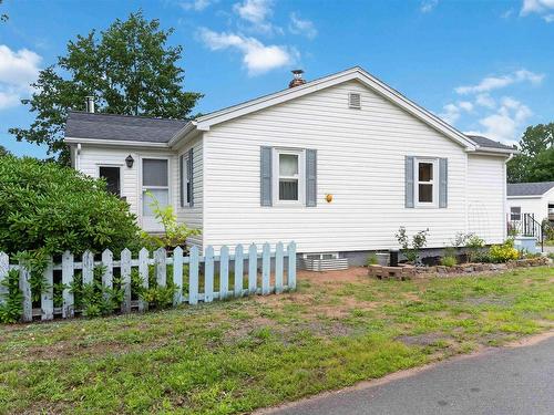 191 Oakdene Avenue, Kentville, NS - Outdoor