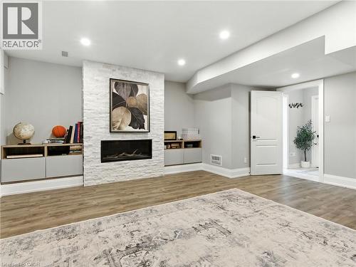 200 Giddings Crescent, Milton, ON - Indoor