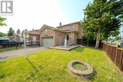 2 NOEL STREET Markham, ON L3P 5C8