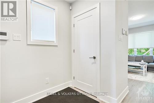 3 - 569 MCLEOD STREET , Ottawa, Ontario K1R 5R2 3