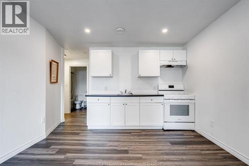 22 Main St. E., Kingsville, ON - Indoor Photo Showing Kitchen