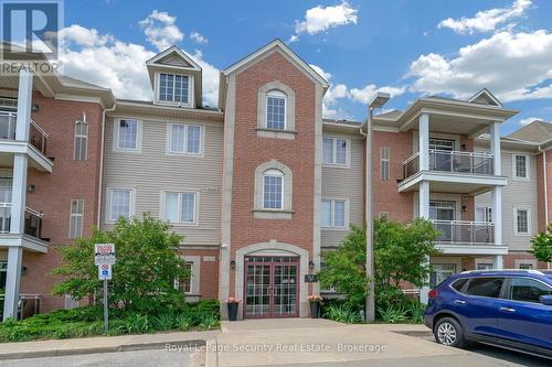 101 - 52 HARVEY JOHNSTON WAY  Whitby, ON L1M 0J7