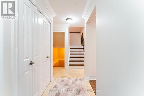 3098 Driftwood Drive, Burlington, ON - Indoor Photo Showing Other Room