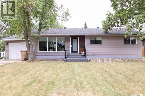 34 Elmwood Place, Regina, SK - Outdoor