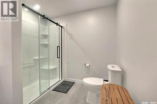 34 Elmwood Place, Regina, SK - Indoor Photo Showing Bathroom