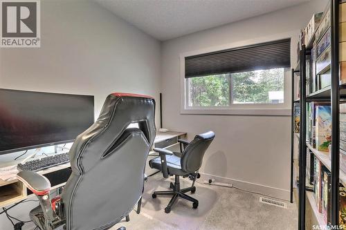 34 Elmwood Place, Regina, SK - Indoor Photo Showing Office