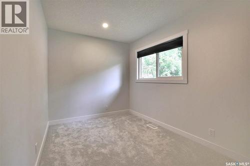 34 Elmwood Place, Regina, SK - Indoor Photo Showing Other Room