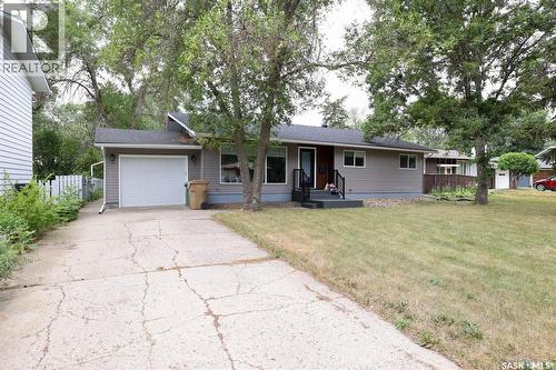 34 Elmwood Place, Regina, SK - Outdoor