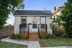 62 Guay Avenue  Winnipeg, MB R2M 0B9