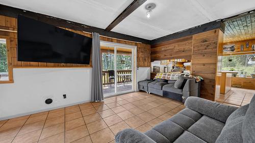 6365 Murray Road, Jaffray, BC 