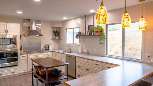 9767 & 9765 Pighin Road, Cranbrook, BC 