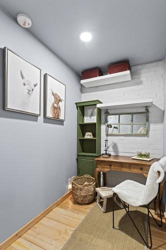 711 Ibbitson Street, Creston, BC - Indoor Photo Showing Other Room