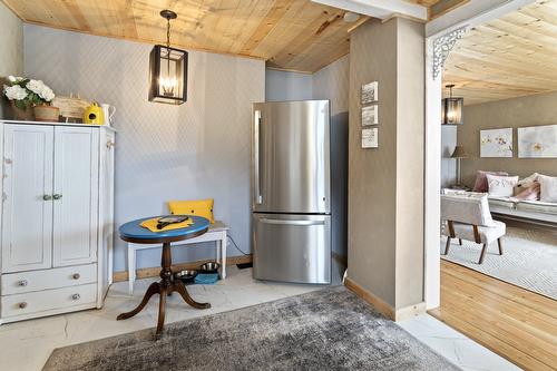 711 Ibbitson Street, Creston, BC - Indoor Photo Showing Other Room