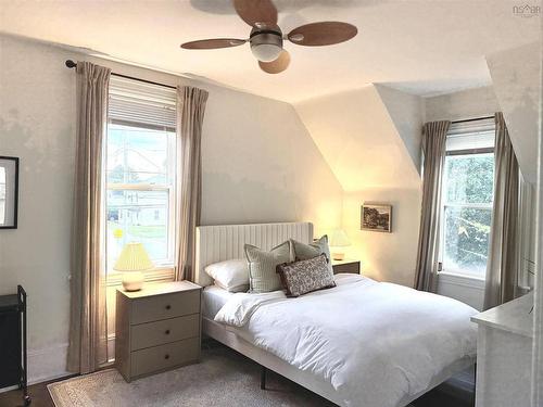 228 Cottage Street, New Glasgow, NS - Indoor Photo Showing Bedroom