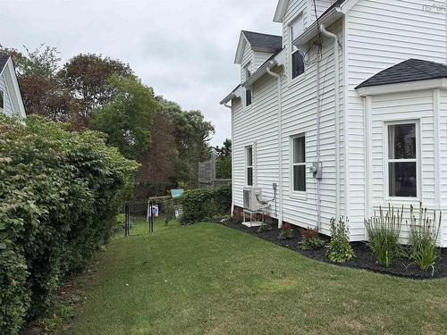 228 Cottage Street, New Glasgow, NS - Outdoor