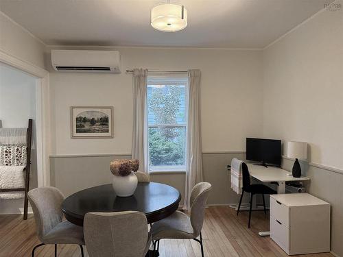 228 Cottage Street, New Glasgow, NS - Indoor Photo Showing Dining Room