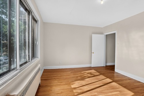 Bedroom - 6-4455 Av. Dupuis, Montréal (Côte-Des-Neiges/Notre-Dame-De-Grâce), QC - Indoor Photo Showing Other Room