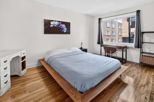 Chambre à coucher - 4-4455 Av. Dupuis, Montréal (Côte-Des-Neiges/Notre-Dame-De-Grâce), QC - Indoor Photo Showing Bedroom