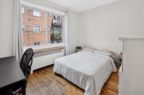 Chambre à coucher - 4-4455 Av. Dupuis, Montréal (Côte-Des-Neiges/Notre-Dame-De-Grâce), QC - Indoor Photo Showing Bedroom