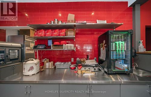 4490 Fairview Street, Burlington, ON 