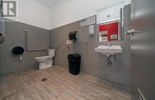 4490 Fairview Street, Burlington, ON 