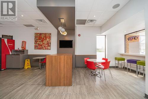 4490 Fairview Street, Burlington, ON 