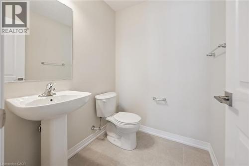 525 Erinbrook Drive Unit# B046, Kitchener, ON - Indoor Photo Showing Bathroom