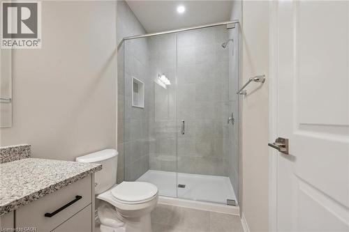 525 Erinbrook Drive Unit# B046, Kitchener, ON - Indoor Photo Showing Bathroom