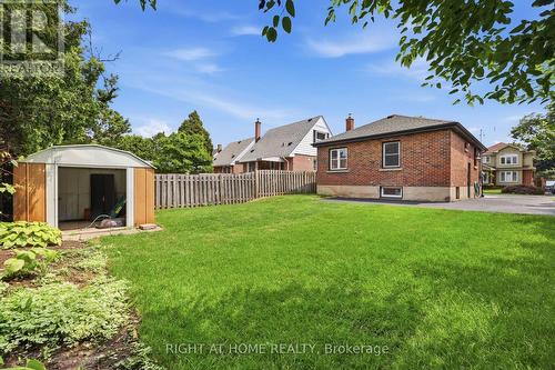 156 E 36Th Street, Hamilton, ON - Outdoor
