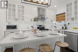 667 WICKENS AVENUE  Burlington (Lasalle), ON L7T 3T1