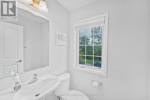 27 Midhope Way, Brampton, ON - Indoor Photo Showing Bathroom