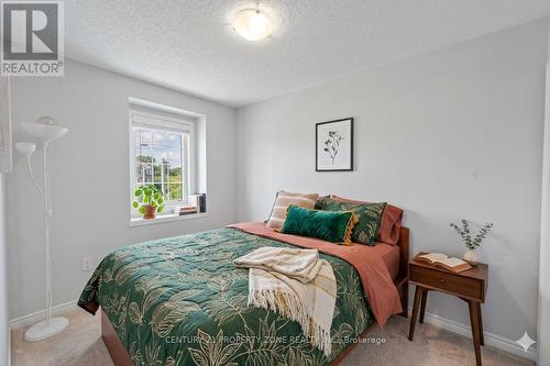 27 Midhope Way, Brampton, ON - Indoor Photo Showing Bedroom