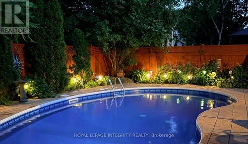 40 Bon Echo Crescent, Ottawa, ON - Outdoor With In Ground Pool With Backyard