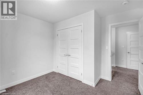 Neutral wall finishes - 961 Battery Park, London, ON - Indoor Photo Showing Other Room