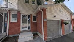 11 BEVERLY LANE  Halton Hills, ON L7G 5L7