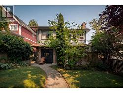 2183 NAPIER STREET  Vancouver, BC V5L 2P1