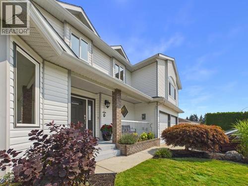 3400 Ontario Ave, Powell River, BC - Outdoor With Deck Patio Veranda