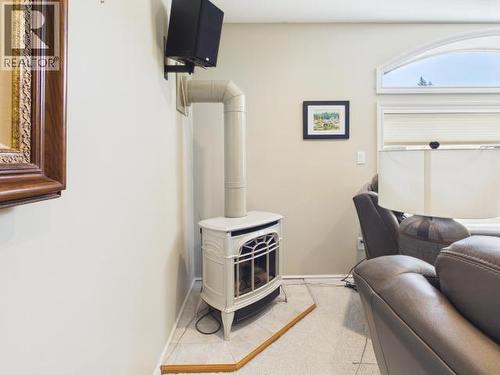 3400 Ontario Ave, Powell River, BC - Indoor Photo Showing Other Room