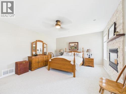 3400 Ontario Ave, Powell River, BC - Indoor Photo Showing Bedroom